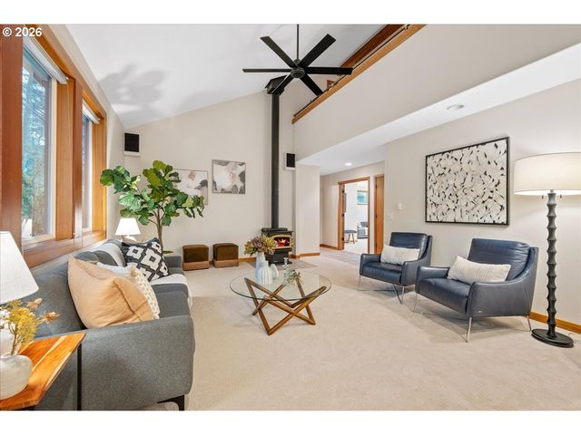 8835 Sw WASHINGTON Dr, Portland, OR 97223