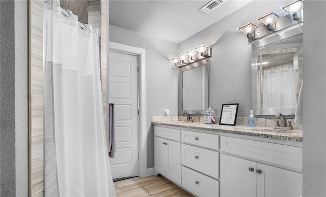 802 NW J Street, Bentonville, AR 72712
