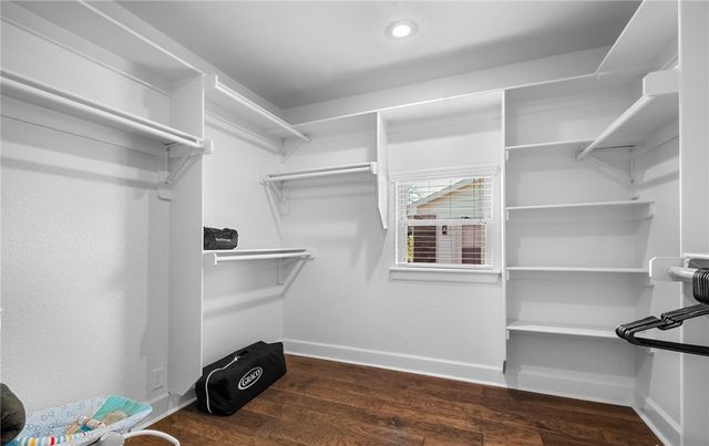 802 NW J Street, Bentonville, AR 72712