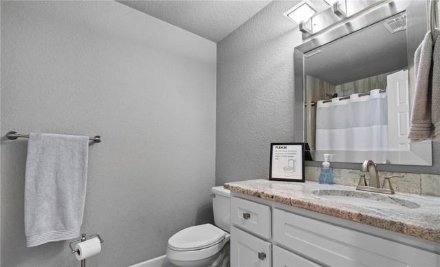 802 NW J Street, Bentonville, AR 72712
