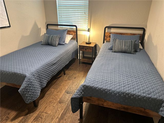 802 NW J Street, Bentonville, AR 72712