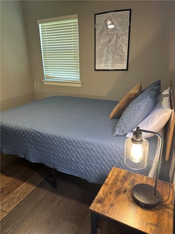 802 NW J Street, Bentonville, AR 72712