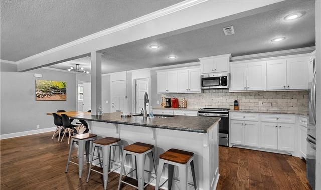 802 NW J Street, Bentonville, AR 72712