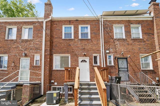 3922 Q ST SE, Washington, DC 20020