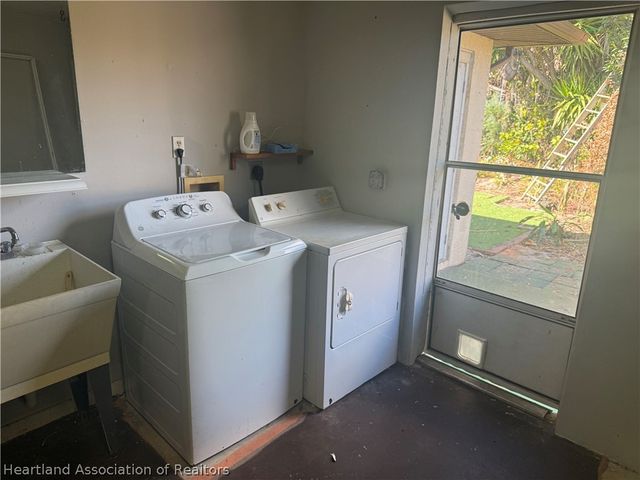 109 Edgewater Drive S, Lake Placid, FL 33852