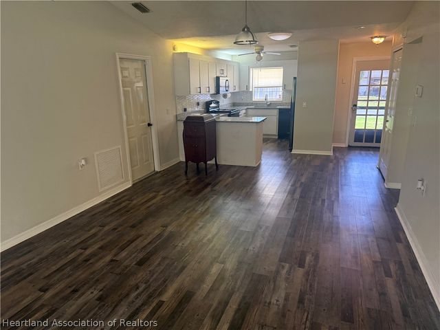 109 Edgewater Drive S, Lake Placid, FL 33852