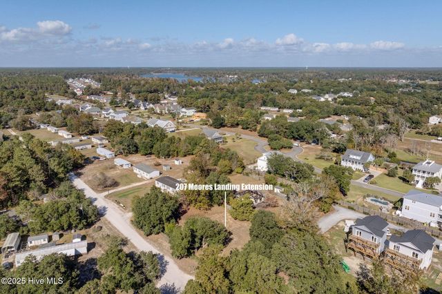 207 Moores Landing Ext, Hampstead, NC 28443