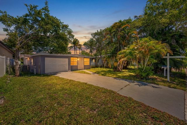 2917 NW 7th Court 2917, Fort Lauderdale, FL 33311