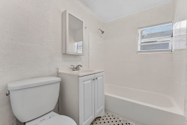 2917 NW 7th Court 2917, Fort Lauderdale, FL 33311