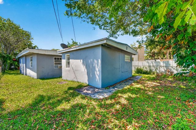 2917 NW 7th Court 2917, Fort Lauderdale, FL 33311