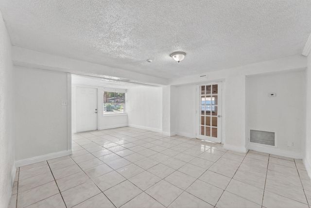 2917 NW 7th Court 2917, Fort Lauderdale, FL 33311
