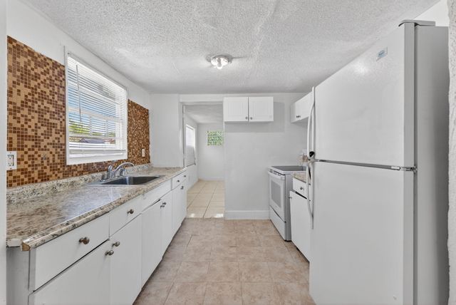 2917 NW 7th Court 2917, Fort Lauderdale, FL 33311