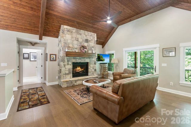 620 Camptown Road, Brevard, NC 28712