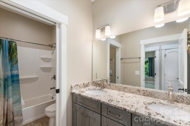 620 Camptown Road, Brevard, NC 28712