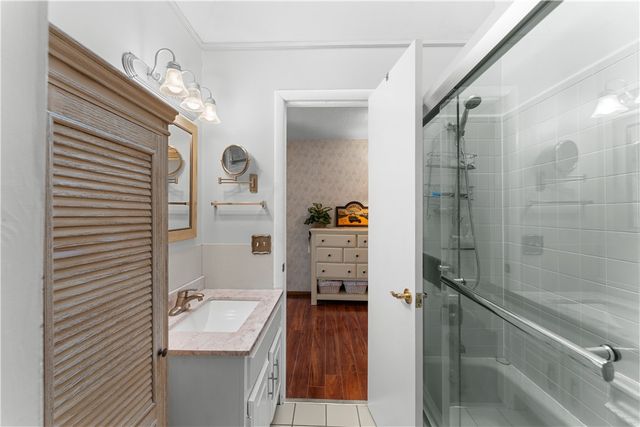 1307 W Pine Street, Rogers, AR 72758