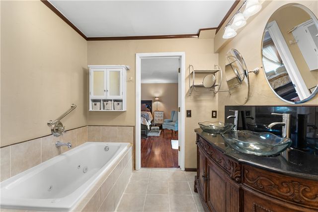 1307 W Pine Street, Rogers, AR 72758