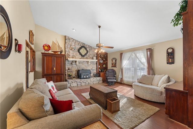 1307 W Pine Street, Rogers, AR 72758