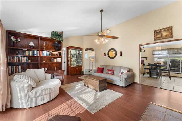 1307 W Pine Street, Rogers, AR 72758