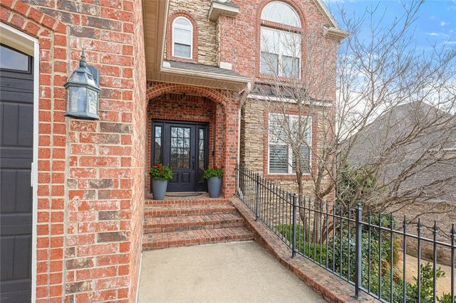 6210 Valley View Road, Rogers, AR 72758