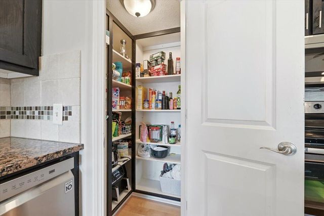 4822 SPRING Circle, Council Bluffs, IA 51503