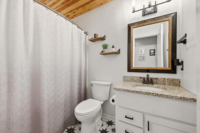 4822 SPRING Circle, Council Bluffs, IA 51503