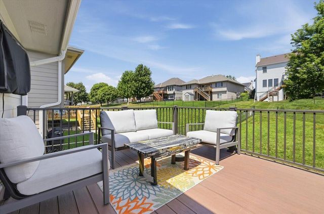 4822 SPRING Circle, Council Bluffs, IA 51503