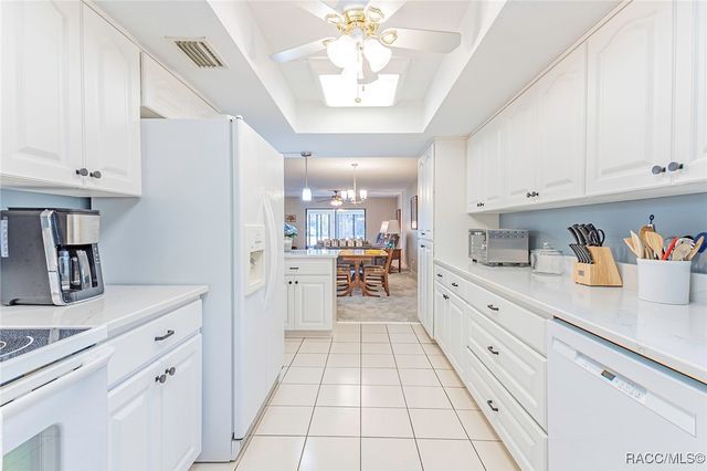 35 BEECH Street 15, Homosassa, FL 34446