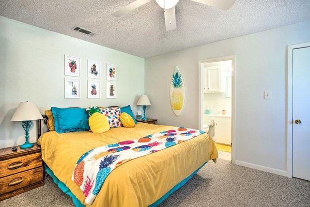 108 Camino Robles Street, Gun Barrel City, TX 75156