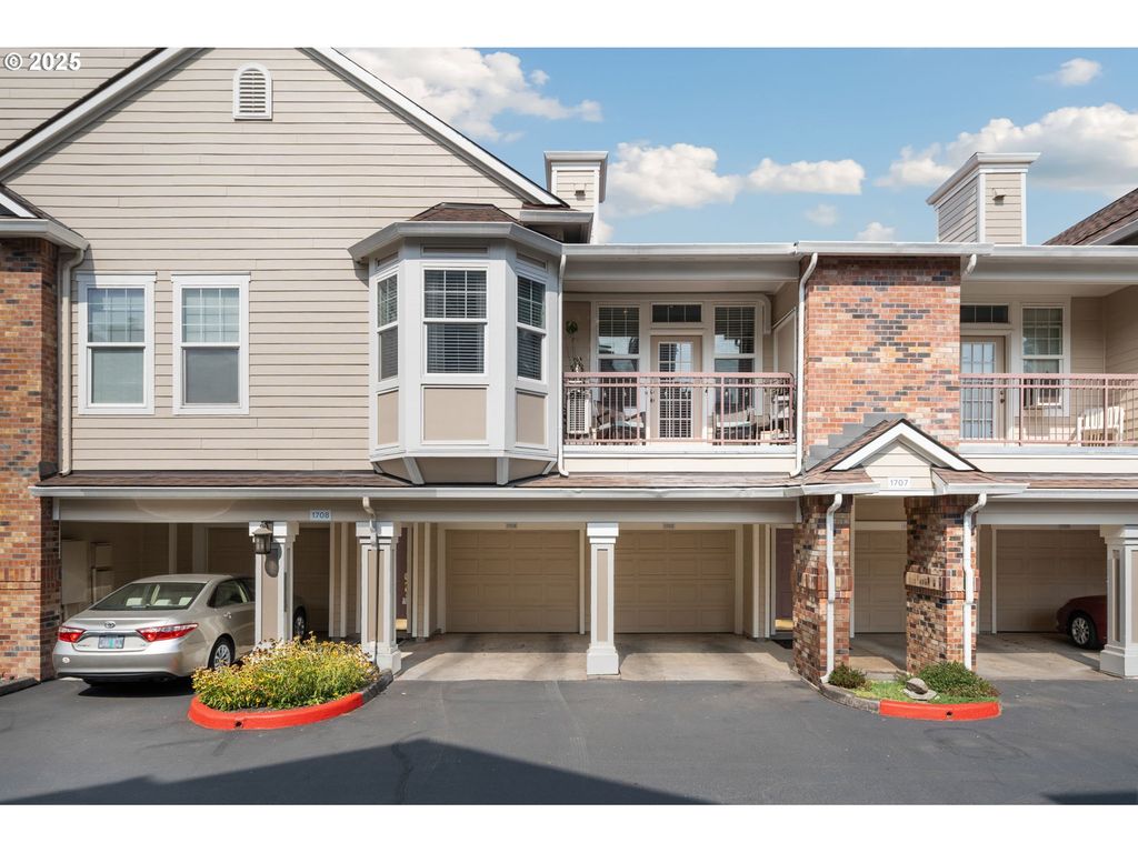 1145 Ne HORIZON Loop 1708, Hillsboro, OR 97124