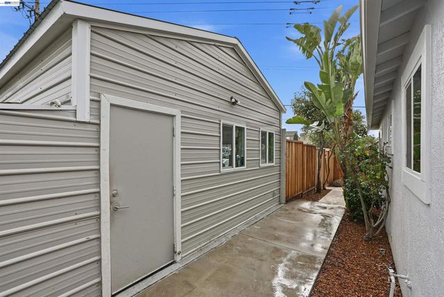 112 Martin Ave, Livermore, CA 94551