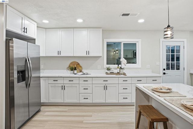 112 Martin Ave, Livermore, CA 94551