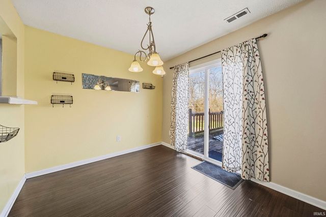 8828 Summer Walk W Drive, Indianapolis, IN 46227