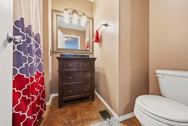 8828 Summer Walk W Drive, Indianapolis, IN 46227