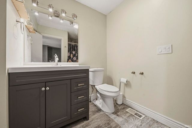 8828 Summer Walk W Drive, Indianapolis, IN 46227