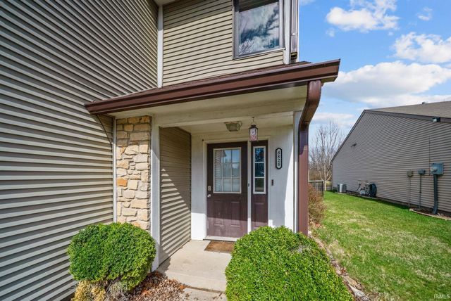 8828 Summer Walk W Drive, Indianapolis, IN 46227