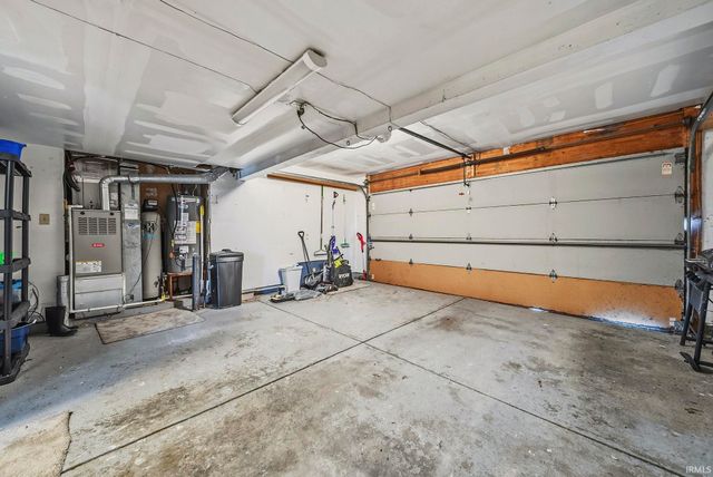 8828 Summer Walk W Drive, Indianapolis, IN 46227