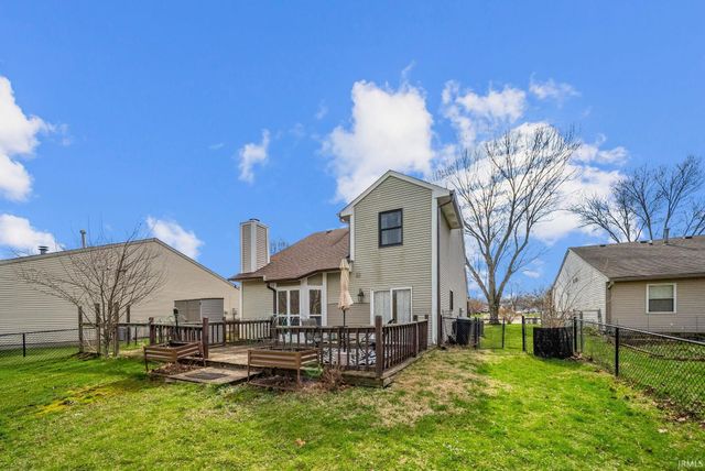 8828 Summer Walk W Drive, Indianapolis, IN 46227