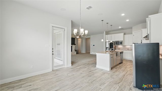1606 FOLK VICTORIAN, New Braunfels, TX 78132