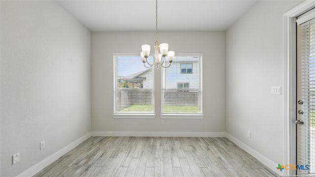 1606 FOLK VICTORIAN, New Braunfels, TX 78132