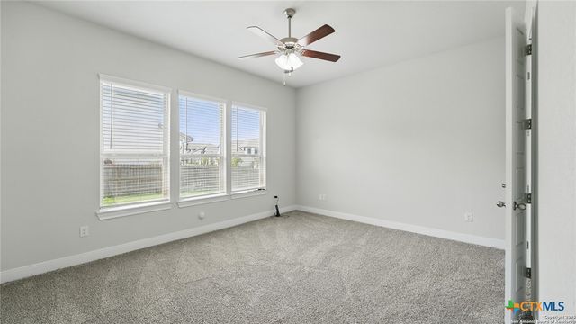 1606 FOLK VICTORIAN, New Braunfels, TX 78132