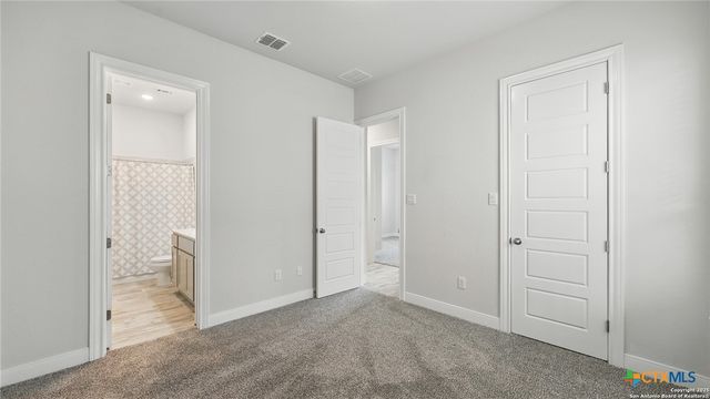 1606 FOLK VICTORIAN, New Braunfels, TX 78132