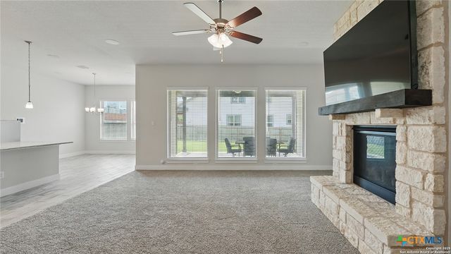 1606 FOLK VICTORIAN, New Braunfels, TX 78132