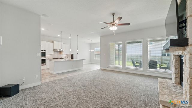 1606 FOLK VICTORIAN, New Braunfels, TX 78132