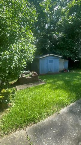 3098 Delmar Lane NW, Atlanta, GA 30311
