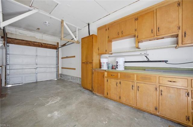 62 Hall RD, Hampton, VA 23664