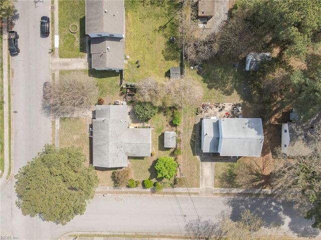 62 Hall RD, Hampton, VA 23664