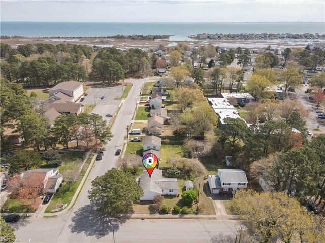 62 Hall RD, Hampton, VA 23664