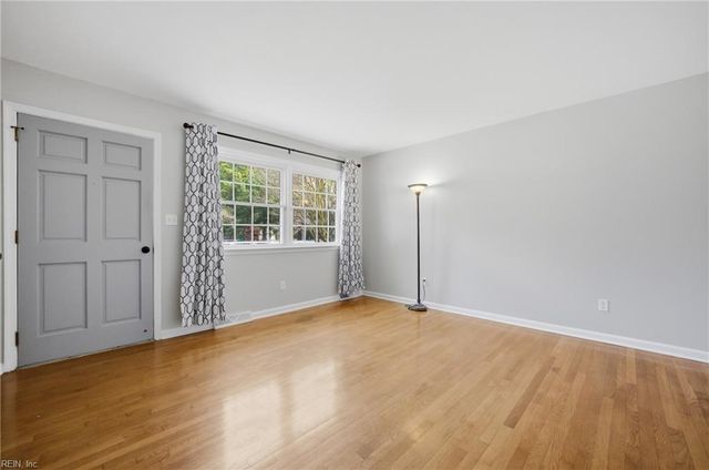 62 Hall RD, Hampton, VA 23664