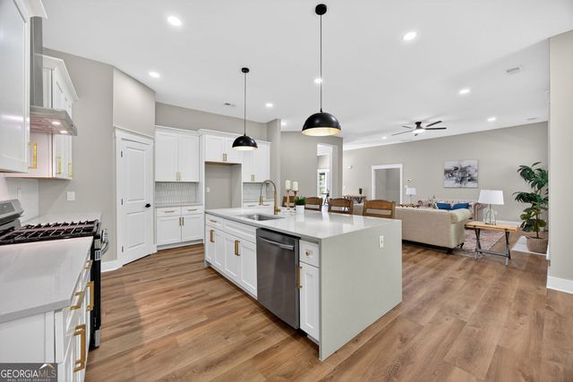 8828 Patricia Rose, Douglasville, GA 30134