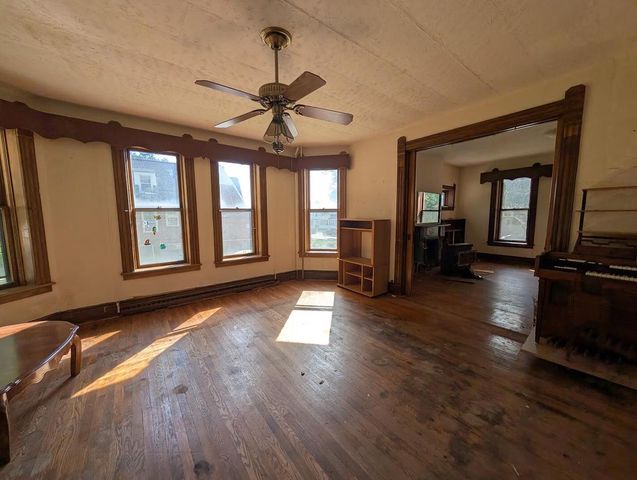 623 S 12th STREET, Watertown, WI 53094